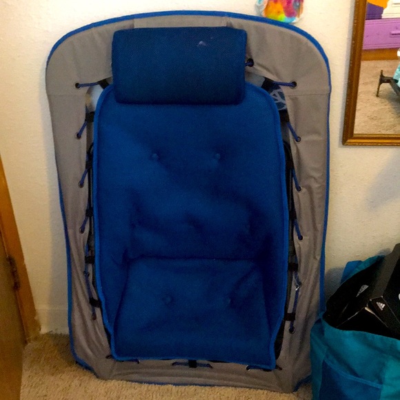 Camp/lounge chair - Picture 1 of 2